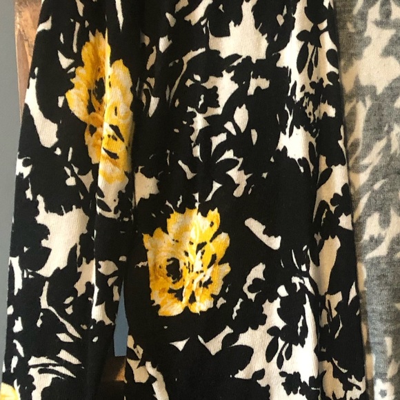 Asymmetrical Cardigan - Picture 2 of 3